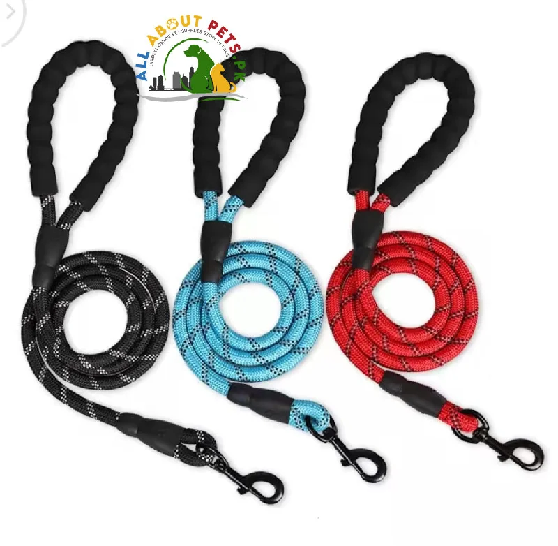 Portable pet agility set-Pet Leash with Soft Foam Handle for Comfortable Walks and Outdoor Activities