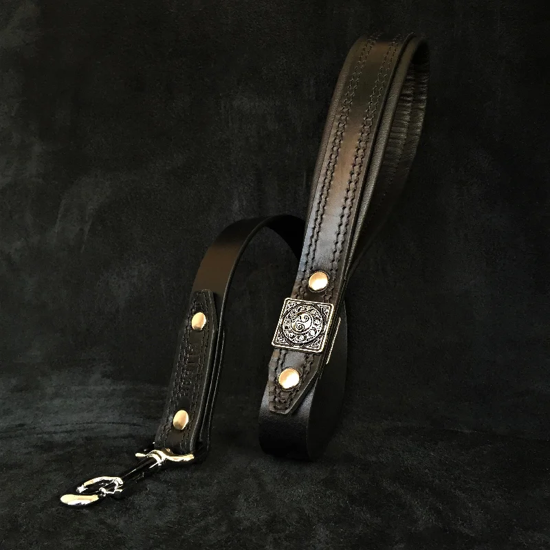 UV-protected pet shade-The ''Eros'' leash all Black